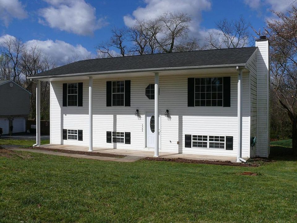 1st image of 1705 Melbourne Dr