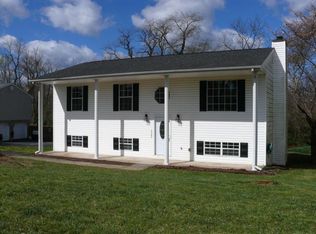 1705 Melbourne Dr, Salem, VA 24153
