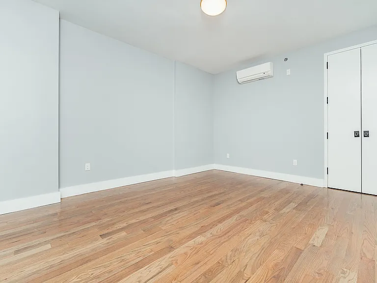 115 Stanwix St #711 — Photo 5