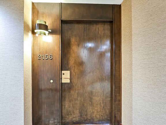 3rd image of 100 Lakeshore Dr APT 2156