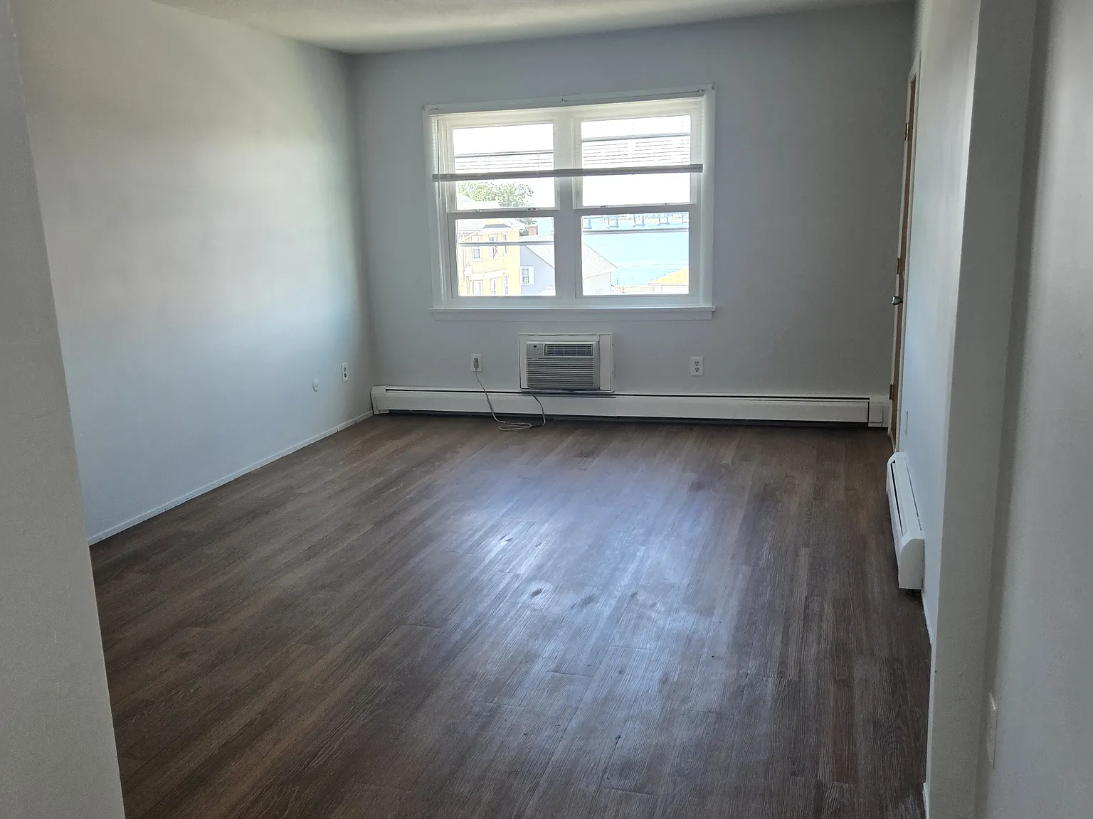1 bed, 895 sqft, $1,595 — Photo 2