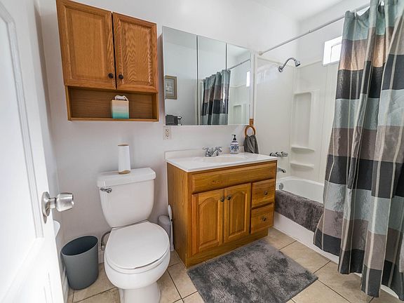 2nd image of 4670 Mississippi St #1/2