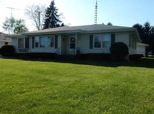 1227 N Ottawa St, Lincoln, IL 62656