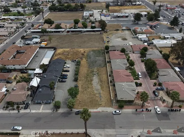 126 E 6th St #1, San Jacinto, CA 92583