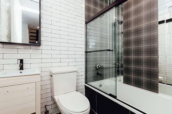 Rented by Nooklyn NYC LLC | media 57