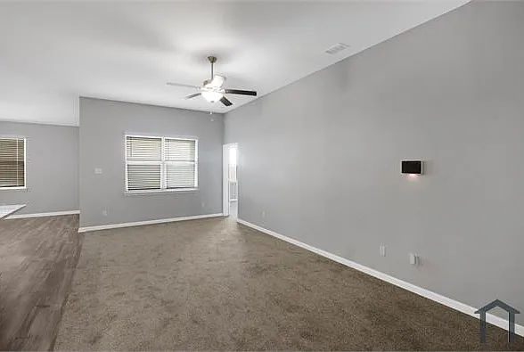 4 bed, 2006 sqft, $3,000 — Photo 3
