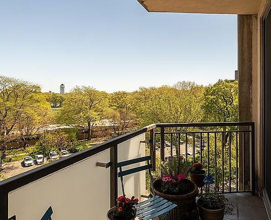 3rd image of 346 Coney Island Ave APT 602