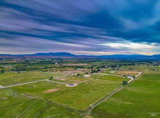 1 Dexter Ln, Emmett, ID 83617