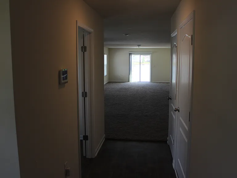 233 Falcon Ridge Rd — Photo 4