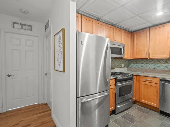 187 Wayne Street image 12 of 50