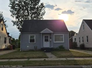 26431 Clancy St, Roseville, MI 48066