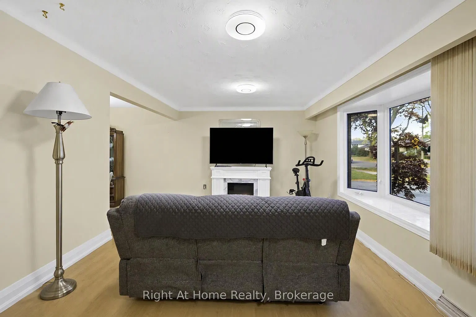 3 bed, $2,600 — Photo 4