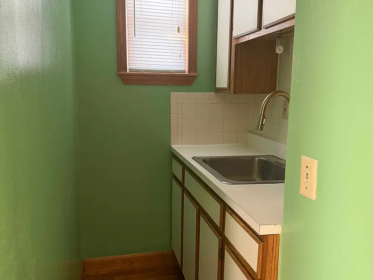 379 Cardinal Medeiros Ave #2 — Photo 5