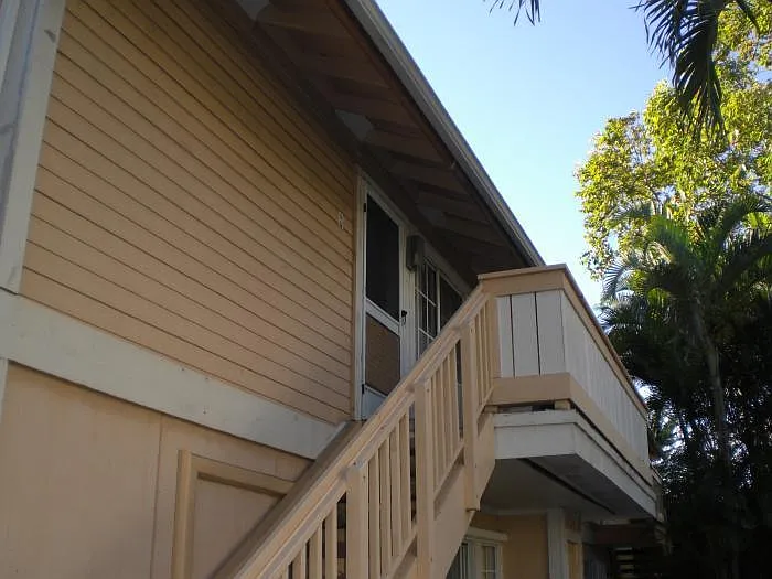 393 Mananai Pl #R — Photo 1