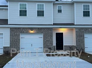 561 Governor Treutlen Cir, Pooler, GA 31322