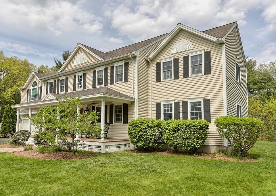 1st image of 4 Chesapeake Dr