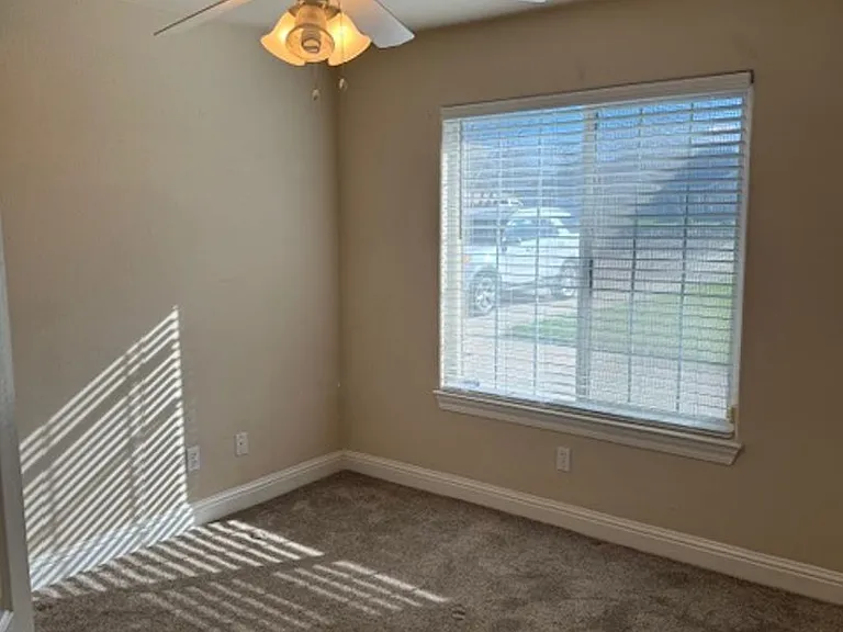 3988 Merrywood Dr — Photo 13