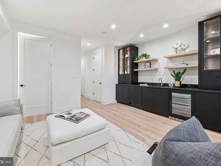 2507 I St NW — Photo 25