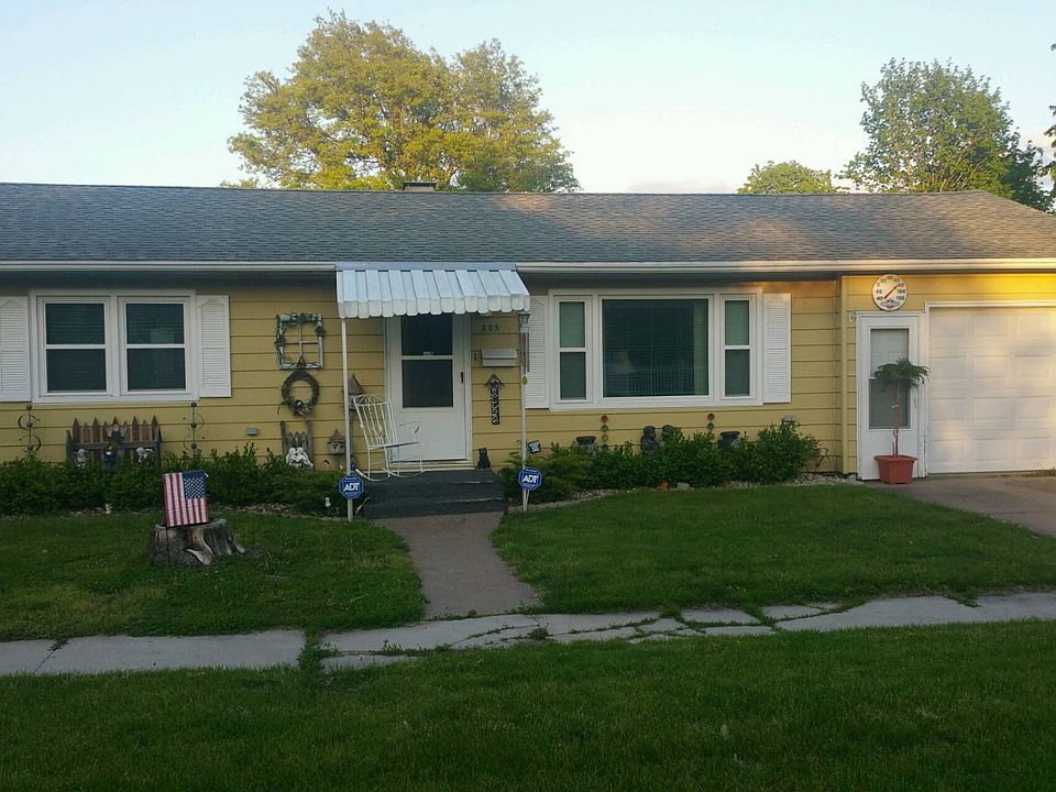 1st image of 805 N A St