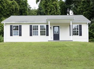 4017 Mountainridge Dr, Greensboro, NC 27401
