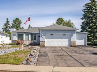 8608 107th Ave, Morinville, AB T8R 1C2