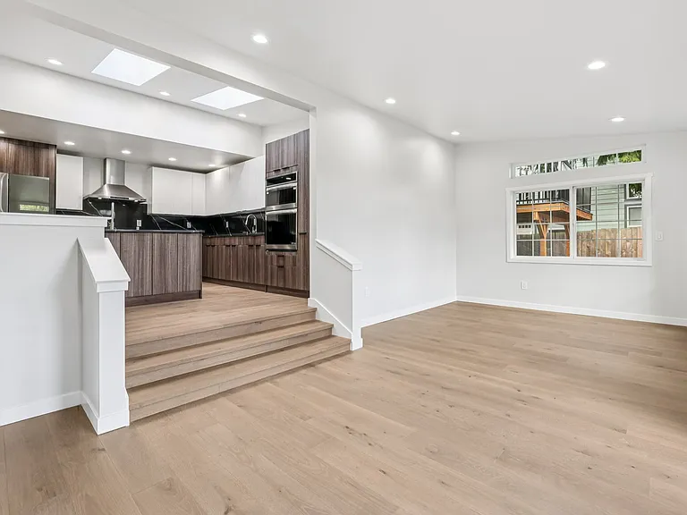 5114 Picnic Point Rd — Photo 13