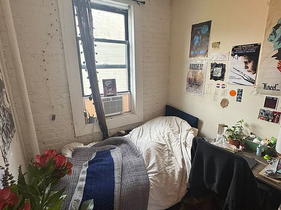 5th image of 536 E 5th St APT 17