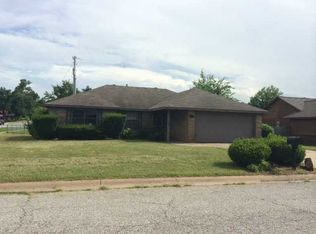 100 Glenwood Pl, Siloam Springs, AR 72761