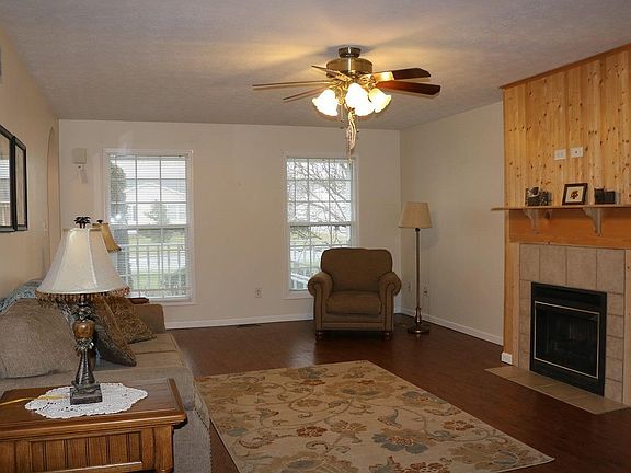 4th image of 119 Hilltopper Dr