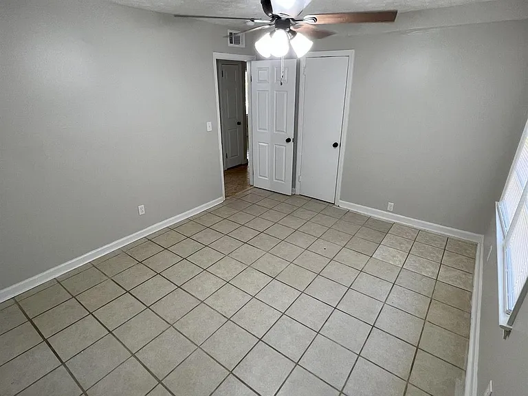 905 Wright Dr #905 — Photo 7