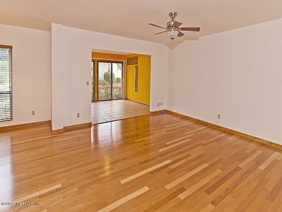 3rd image of 10156 N LEISURE Lane #20