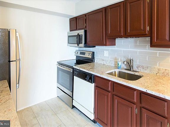 5th image of 7401 Westlake Ter APT 1003