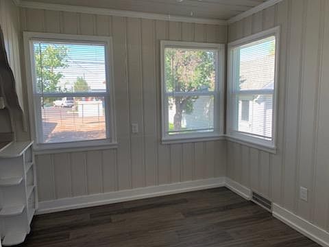 4th image of 1641 Esmeralda Ave