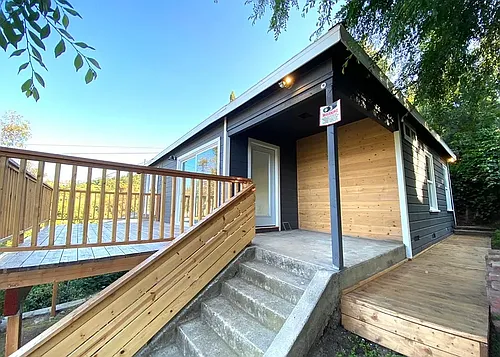 438 Terrill Ave Photo 1