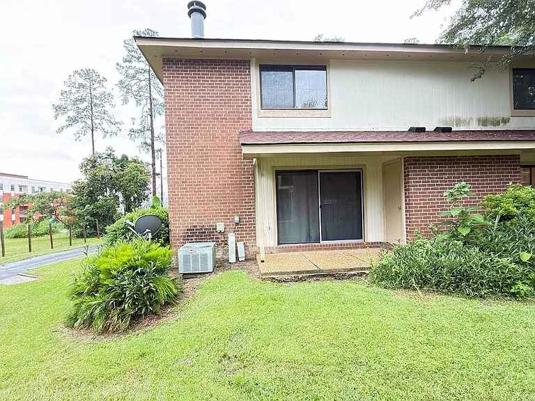 1307 Baytree Dr #D — Photo 24