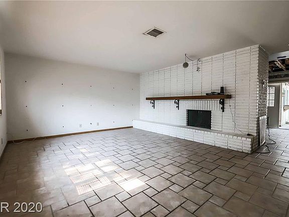 4th image of 149 Greenbriar Townhouse Way