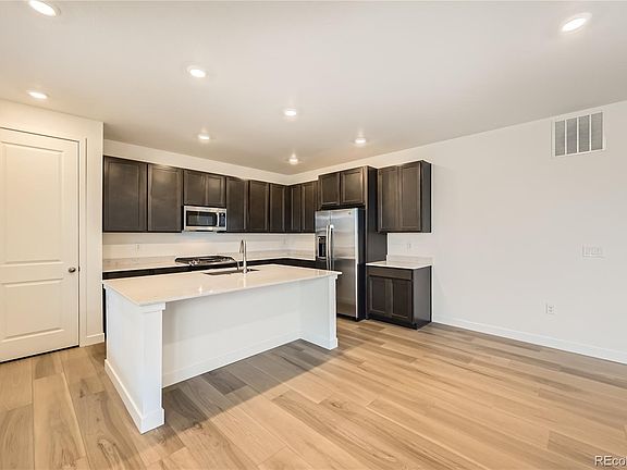 4th image of 4664 Windmill Drive