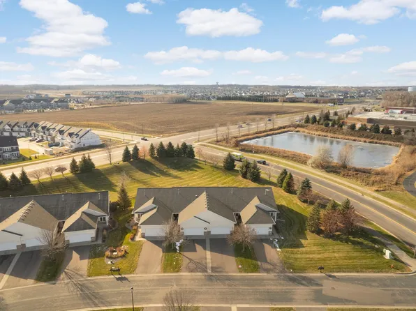 17896 Glasgow Way, Lakeville, MN 55044