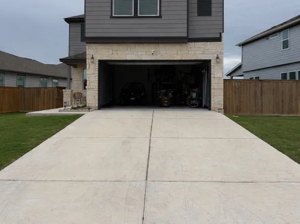 708 Yellow Ribbon Trl, Jarrell, TX 76537