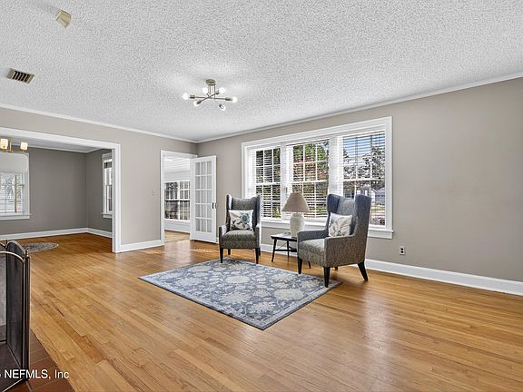 4th image of 1425 PINETREE Road