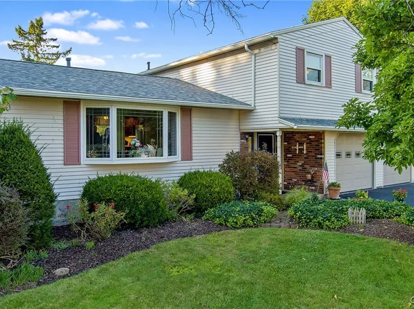 7406 Donegal Way, Liverpool, NY 13088