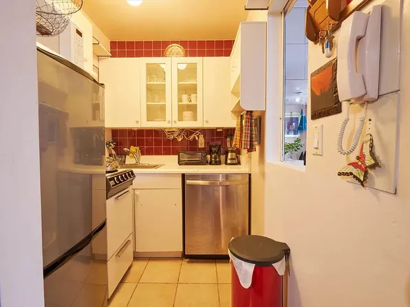 85 8th Avenue image 6 of 12