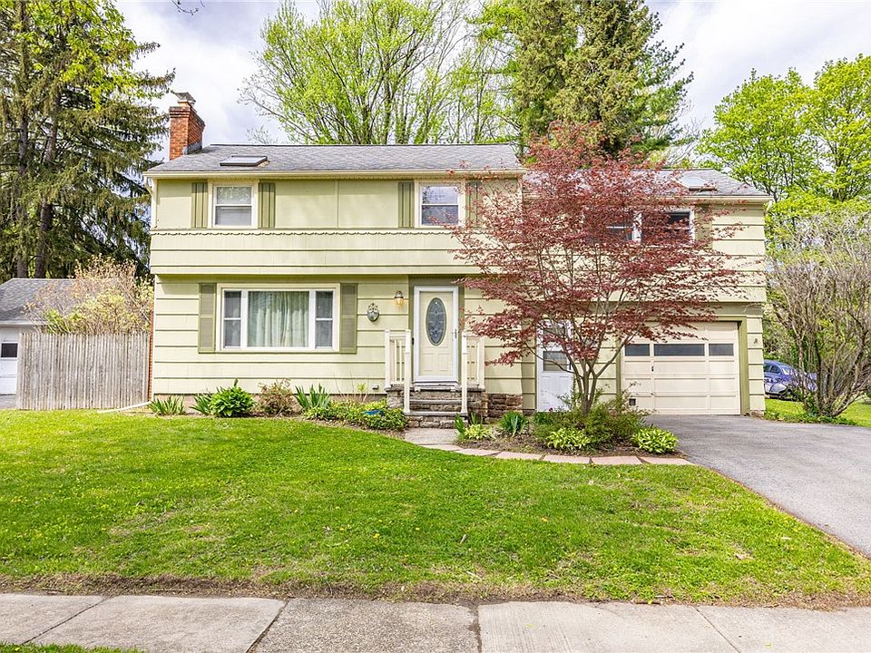 1st image of 35 Stewart Dr