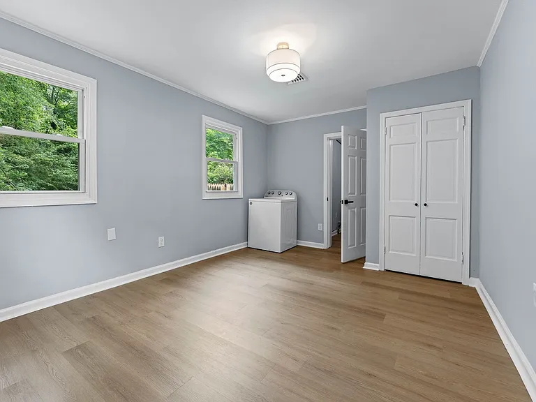 1400 Vine St — Photo 15