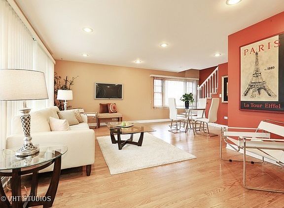 2nd image of 9448 Le Claire Ave
