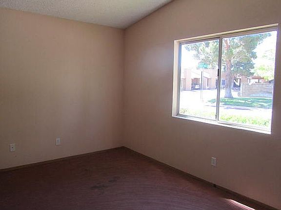 2nd image of 6504 Smokey Pine Way