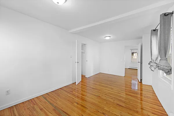 Rented by Compass | media 9