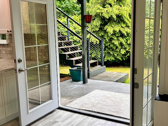 3rd image of 10621 33rd Avenue Ct NW