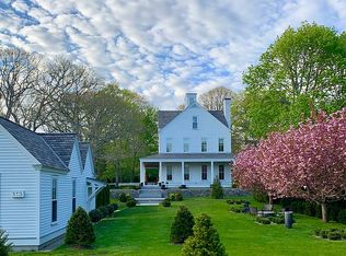 113 Pond St, Osterville, MA 02655