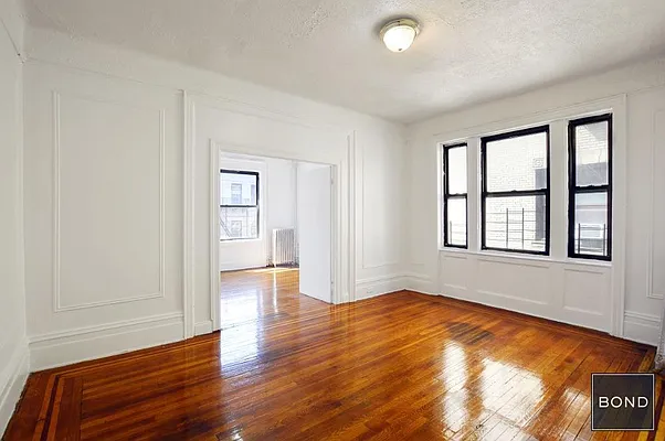 Rented by Bond New York | media 17